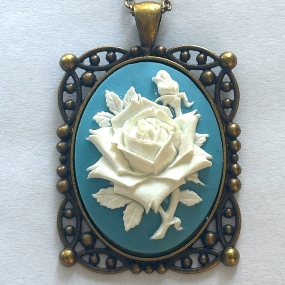 Pink and White Rose Victorian Style Cameo Necklace, Handmade, NWT